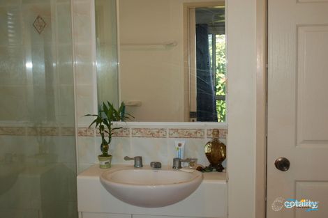 Property photo of 6 Albemarle Street Emu Park QLD 4710