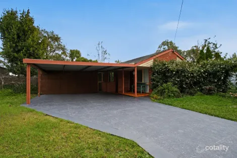 Property photo of 2 Tavel Close Traralgon VIC 3844