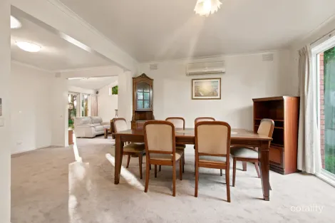 Property photo of 2 Tavel Close Traralgon VIC 3844