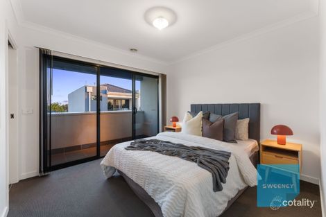 Property photo of 32/79 Lancefield Drive Caroline Springs VIC 3023