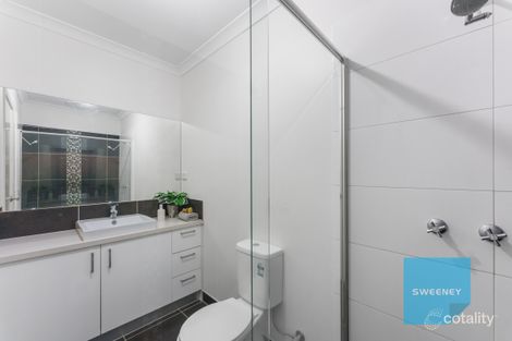Property photo of 32/79 Lancefield Drive Caroline Springs VIC 3023