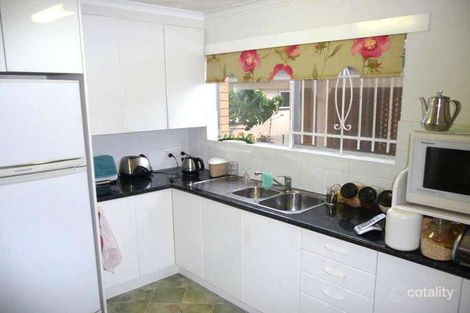 Property photo of 2/23 Humpybong Esplanade Redcliffe QLD 4020