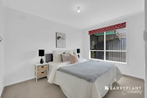 Property photo of 7 Statesman Crescent Mill Park VIC 3082