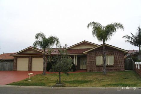 8 Stradbroke Ave, Green Valley, NSW 2168