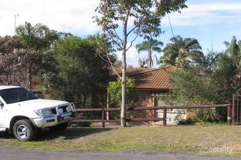 28 Promenade Ave, Bateau Bay, NSW 2261