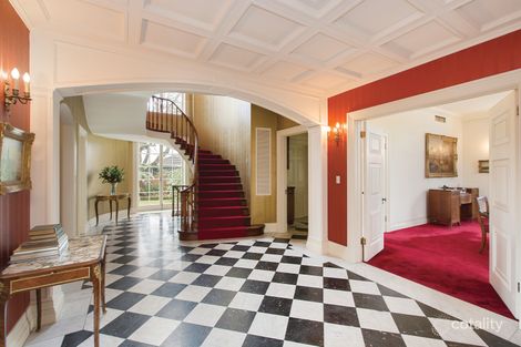 Property photo of 32 Heyington Place Toorak VIC 3142