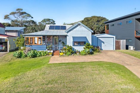 18 Charles Moffitt Dr, Moruya Heads, NSW 2537
