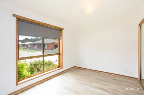 Property photo of 11 Florence Court Brown Hill VIC 3350