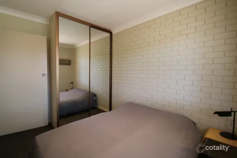 Property photo of 2/11-14 Boolaroo Place Orange NSW 2800