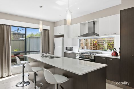 Property photo of 17 Balanada Close Alfredton VIC 3350
