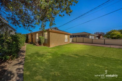 17 Oakwood Rd, Albanvale, VIC 3021
