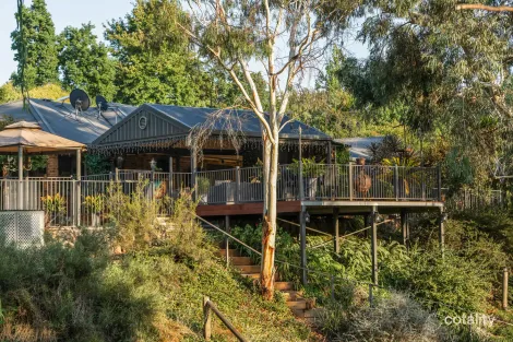 Property photo of 4 Peterkin Lane Wodonga VIC 3690