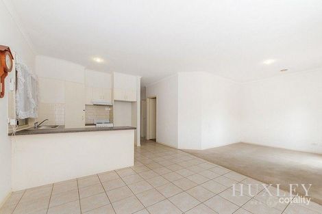 Property photo of 7 Osmond Place Caroline Springs VIC 3023