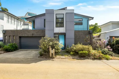 Property photo of 17 Ocean Mist Court St Leonards VIC 3223