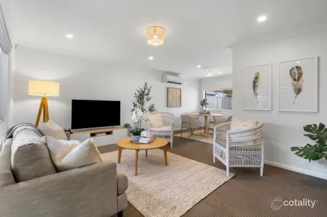 Property photo of 72 Kilsay Crescent Meadowbrook QLD 4131