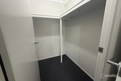 Property photo of 9 Adele Close Nowra NSW 2541