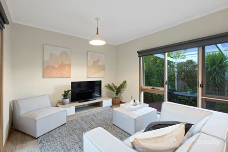 Property photo of 2/64 Sargood Street Hampton VIC 3188