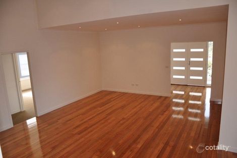 Property photo of 14 Foxtail Terrace South Morang VIC 3752