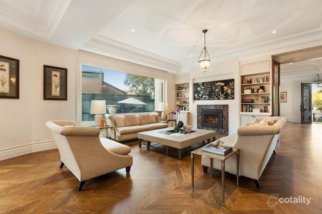 Property photo of 2 Perry Court Kew VIC 3101