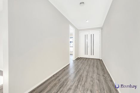 Property photo of 19 Naracoorte Avenue Wollert VIC 3750