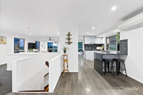 Property photo of 7 Mountview Court Beaconsfield QLD 4740