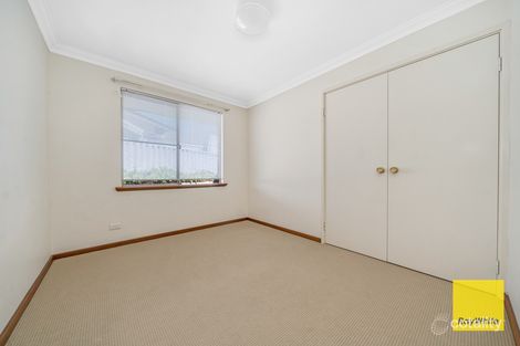 Property photo of 8 Peak View Ballajura WA 6066