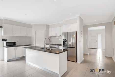 Property photo of 8 Emden Road Wollert VIC 3750