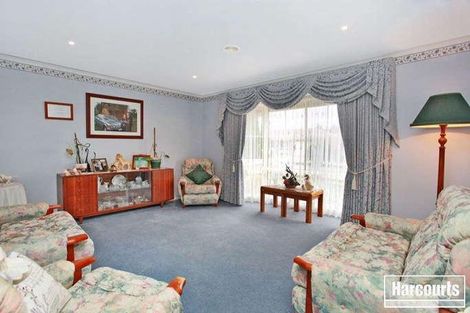 Property photo of 11 Jamie Court Pakenham VIC 3810