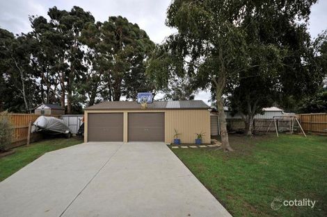 Property photo of 13 Adam Court Drouin VIC 3818