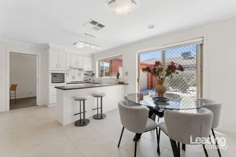 Property photo of 3 Horan Place Sunbury VIC 3429