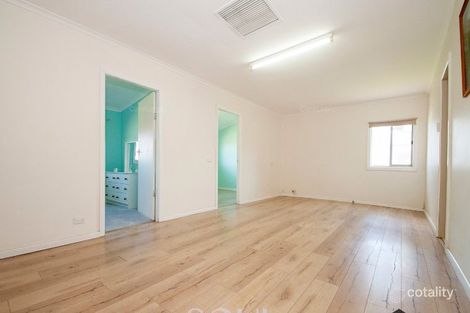 Property photo of 9 Wakaden Lane Griffith NSW 2680
