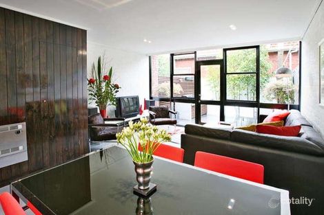 Property photo of 2/32 Winter Street Malvern VIC 3144