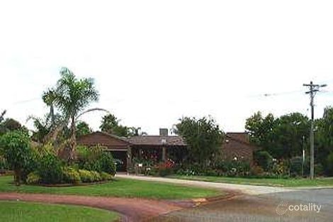 Property photo of 21 Cobalt Place Riverton WA 6148