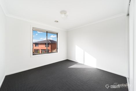 Property photo of 4 Bandicoot Road Craigieburn VIC 3064