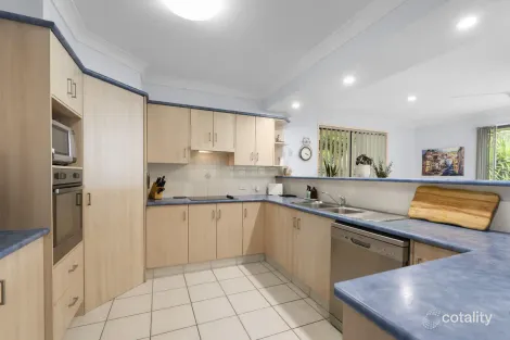 Property photo of 13 Donegal Court Banora Point NSW 2486