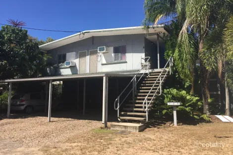 2/34 Coral St, Saunders Beach, QLD 4818