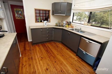 Property photo of 2 Alma Street Raymond Terrace NSW 2324