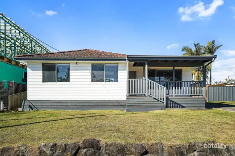 32 Fearn St, Toongabbie, NSW 2146