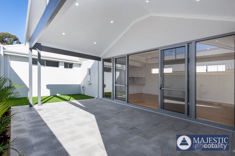 Property photo of 31 Hutchings Way Kardinya WA 6163