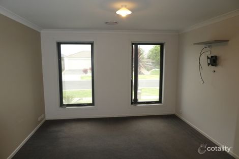 Property photo of 39 Silverwattle Drive Lyndhurst VIC 3975