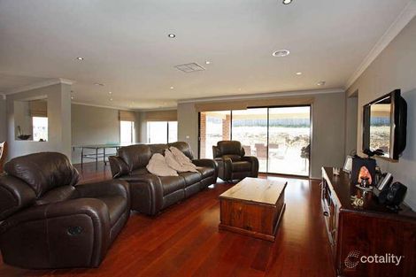 18 Carlisle Dr, Beaconsfield, VIC 3807