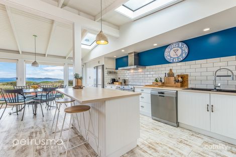 Property photo of 17 Petrel Street Primrose Sands TAS 7173