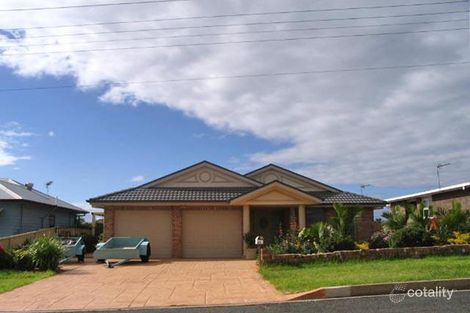 21 Antrim Ave, Warilla, NSW 2528