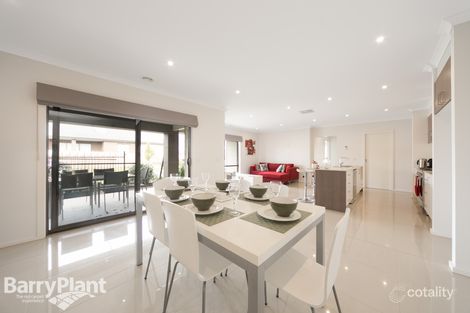 Property photo of 8 Pasadena Boulevard Clyde VIC 3978