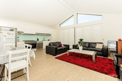 Property photo of 10B Miniata Way Manor Lakes VIC 3024