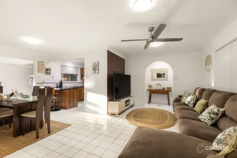 Property photo of 25 Wilson Drive Camira QLD 4300