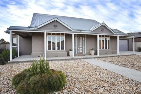 3 Hanover Pl, Strathfieldsaye, VIC 3551