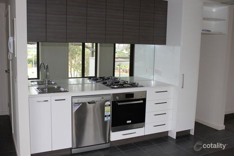 Property photo of 13/4 Yarra Bing Crescent Burwood VIC 3125