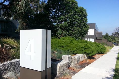 Property photo of 13/4 Yarra Bing Crescent Burwood VIC 3125