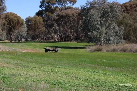 275 O'Connell Rd, Wandering, WA 6308